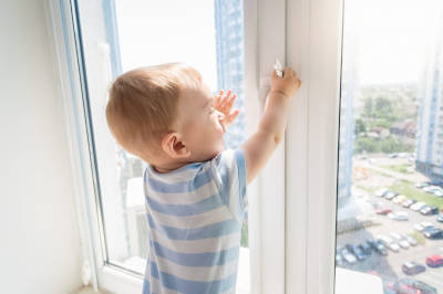 безопасные окна для детской комнаты заказать в Подмосковье